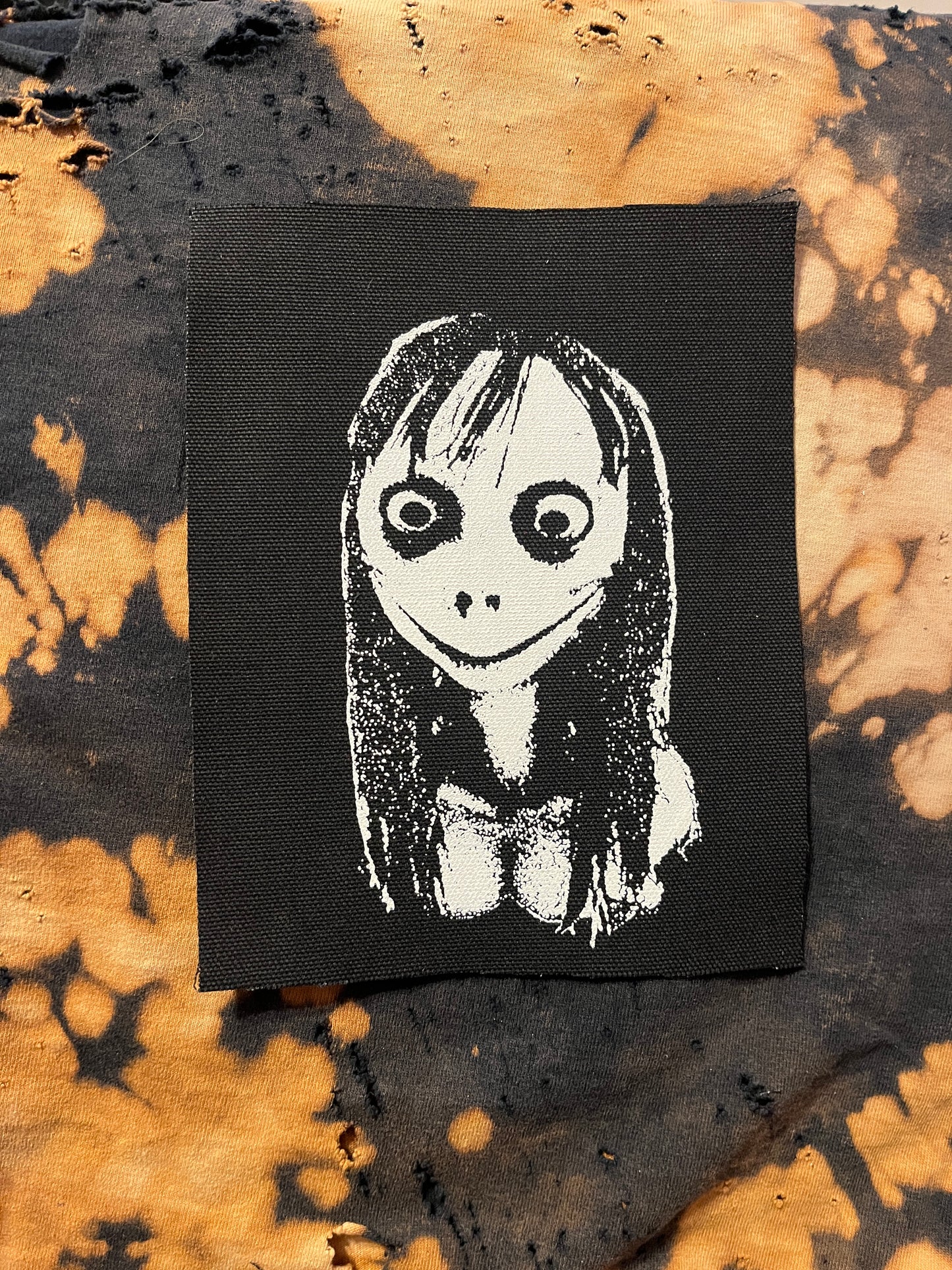 CREEPY MOMO MEME PRINT